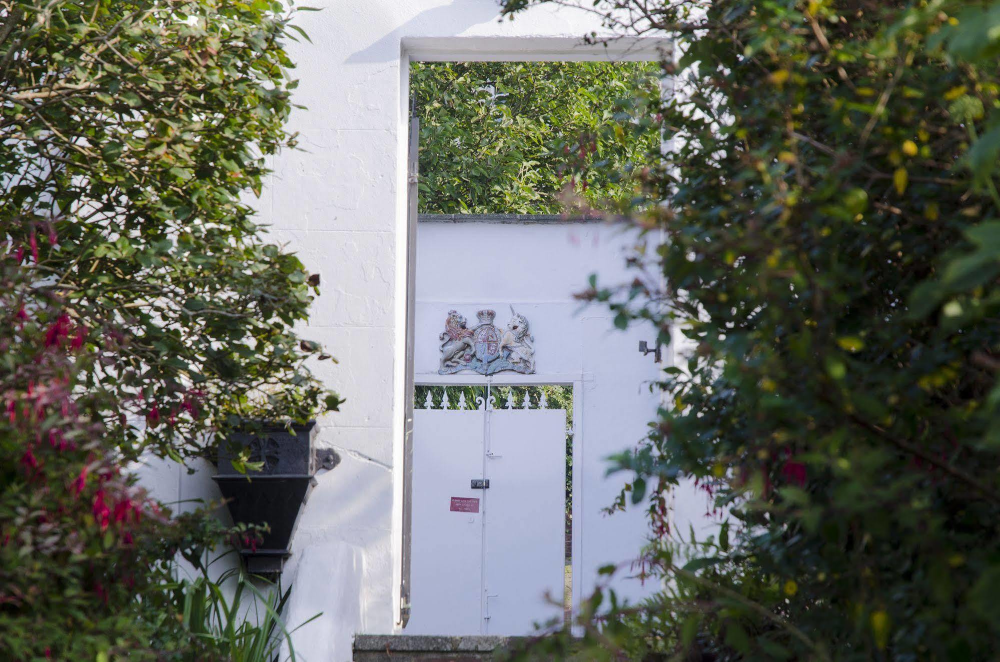 The White House Hotel Hastings Luaran gambar